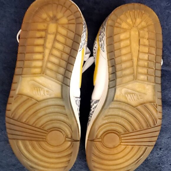 Nike Air Jordan 1 Low West Side Gray - Picture 4 of 4